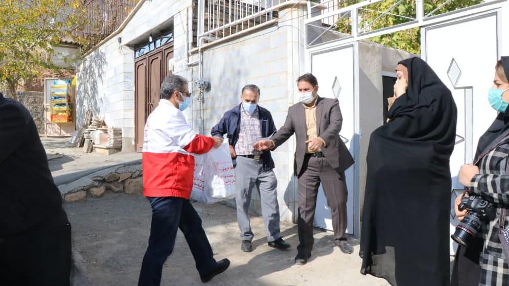 توزیع بسته های بهداشتی میان مراکز و موسسه های خیریه بهزیستی استان کردستان
